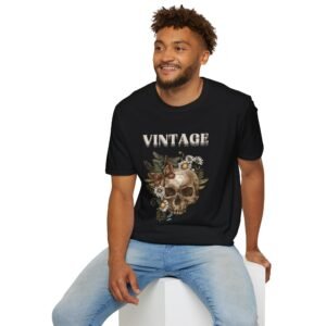Vintage Skull T-Shirt - Retro Style Tee for Skull Lovers
